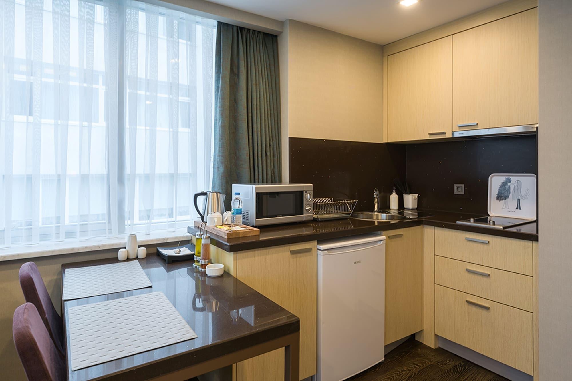 Molton Monapart Mecidiyekoy 4* Istanboel